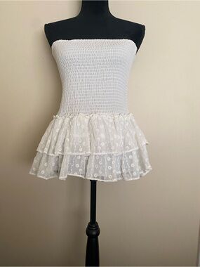 BB Dakota White Smocked Strapless Top